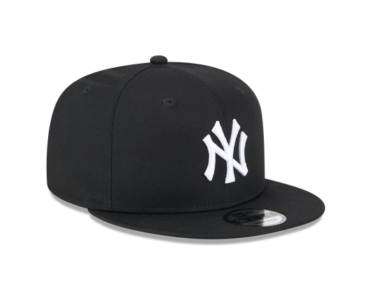 NEW ERA New York Yankees Metallic Arch Black 9FIFTY Snapback Cap