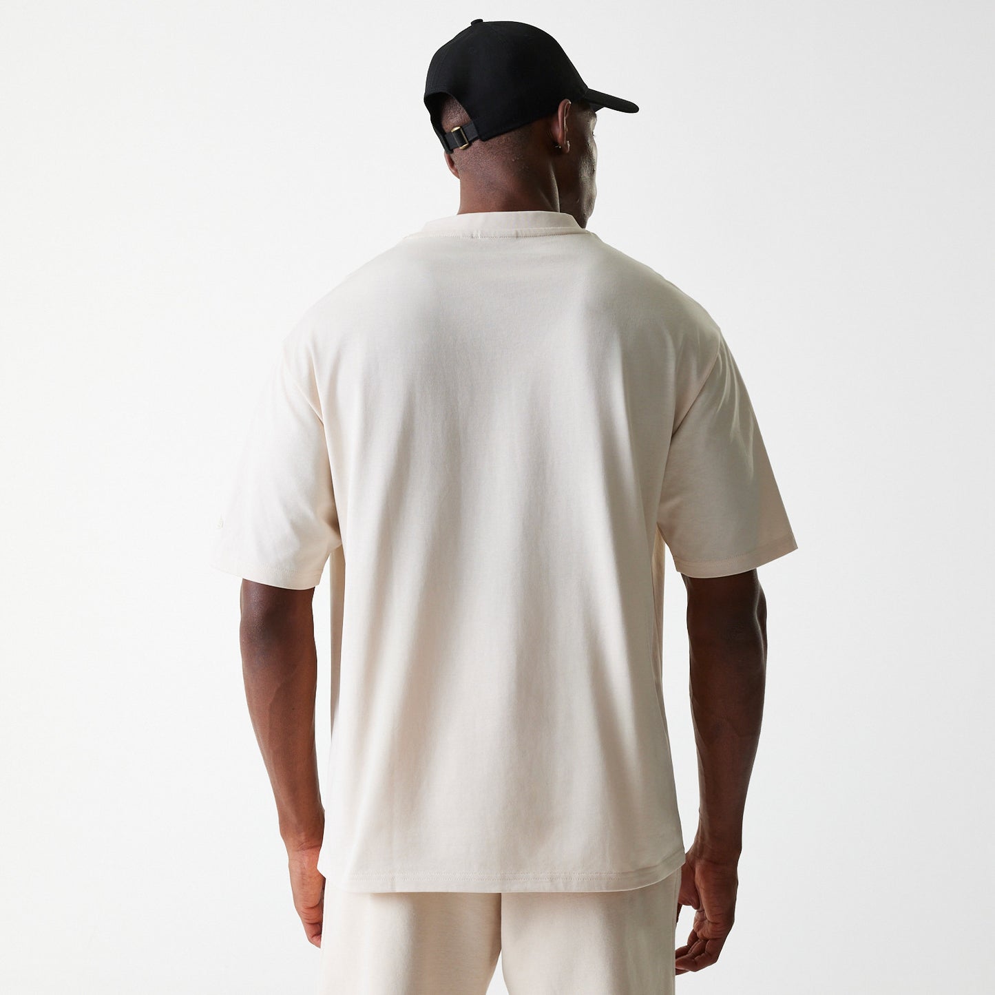 TECH TEE LTC חולצת טי שירט שרוול קצר