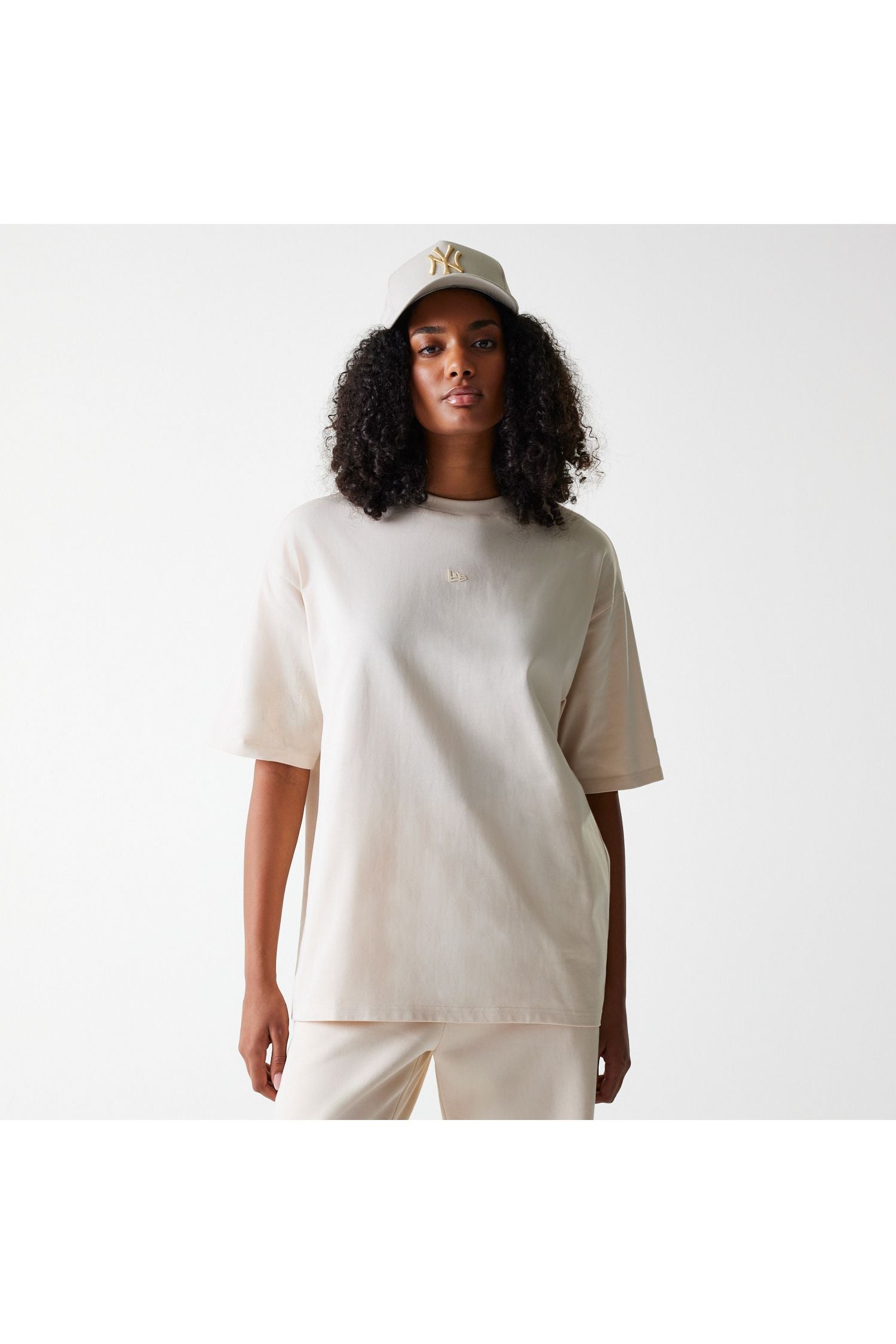 TECH TEE LTC חולצת טי שירט שרוול קצר - Butterfly Sneakers