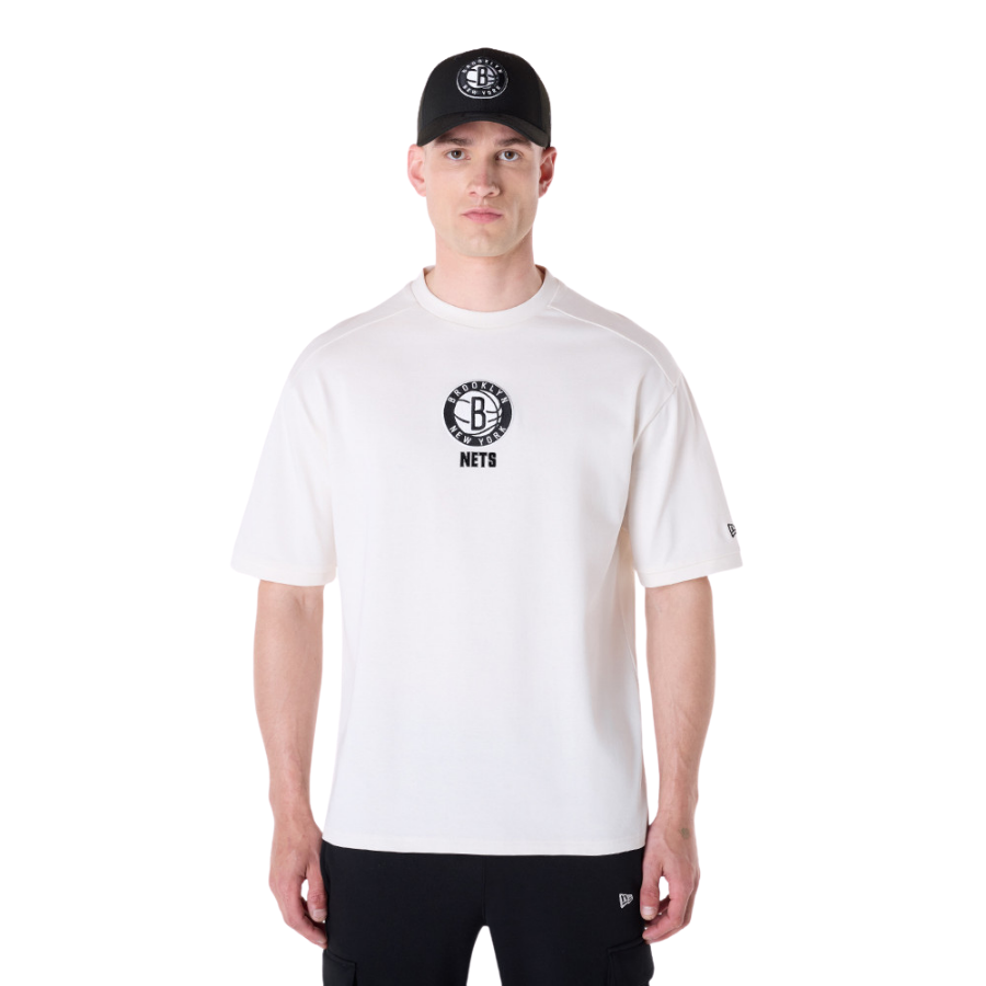 Brooklyn Nets NBA Wordmark Open White Oversized T-Shirt New Era