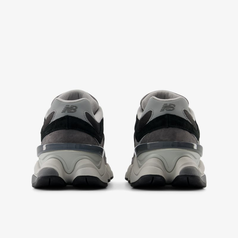 New Balance 9060 אפור שחור