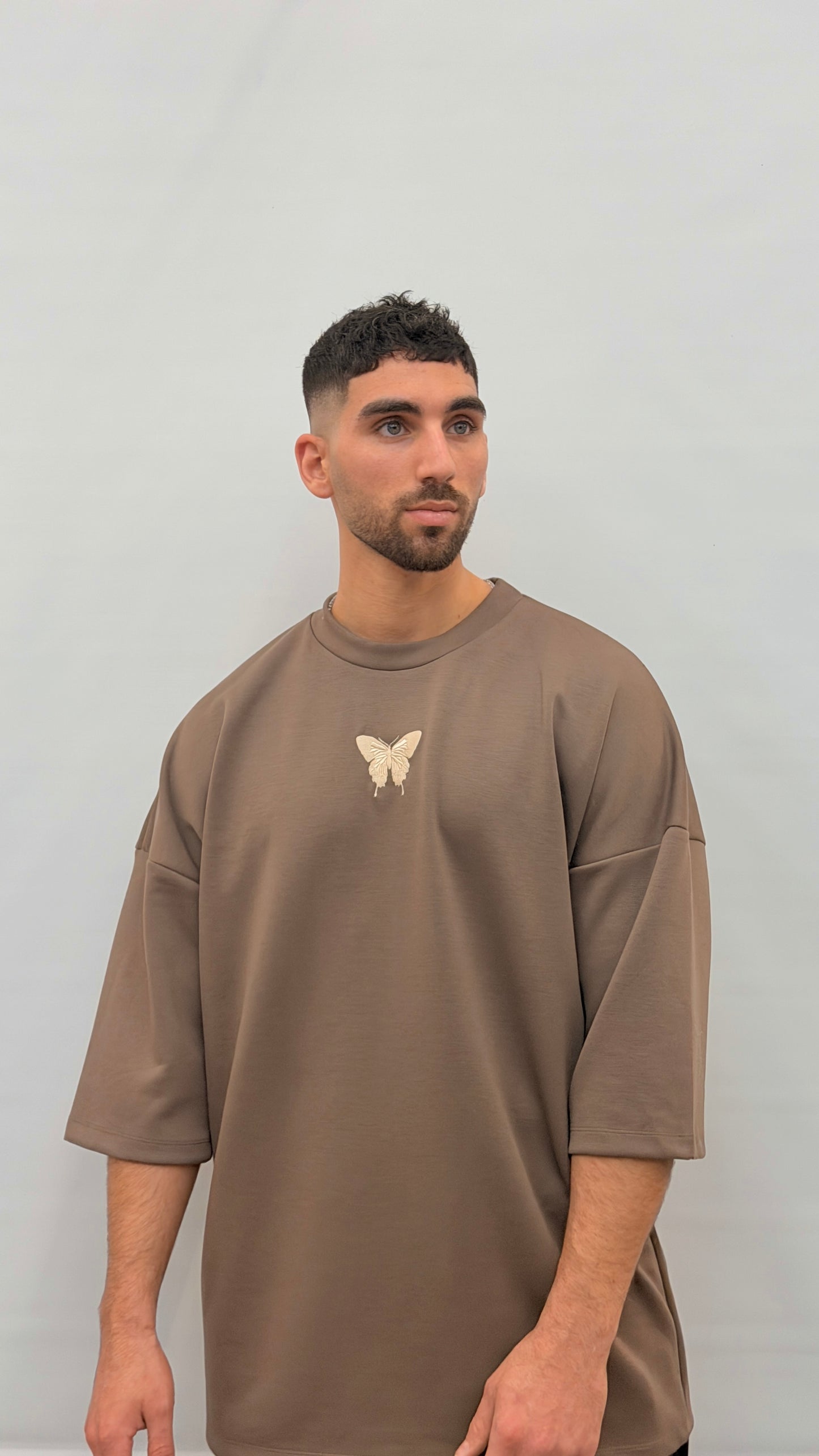 Butterfly Boy oversize + T Brown