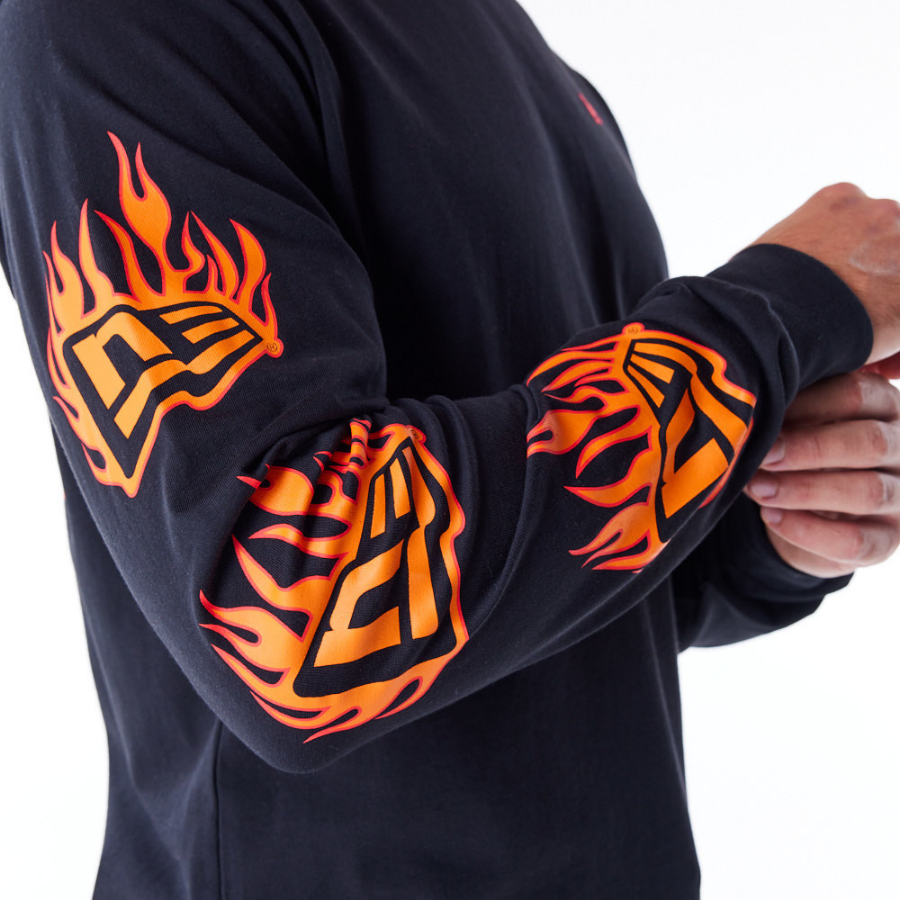 New Era Flag Flame Black Long Sleeve T-Shirt