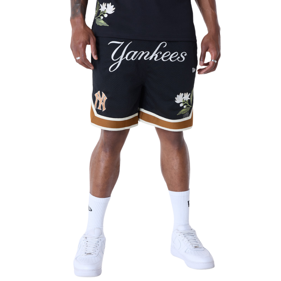 New York Yankees MLB Floral Black Shorts