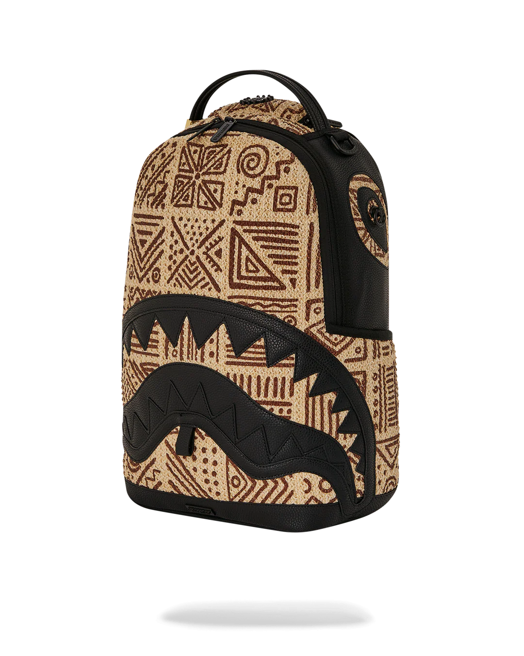 BACKPACK : RAFFIA PALM SHARK