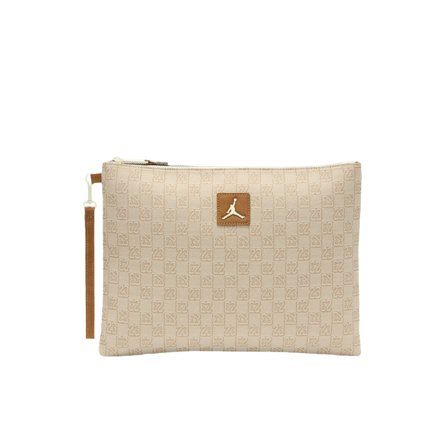 Jordan Monogram CLUTCH 0.98L