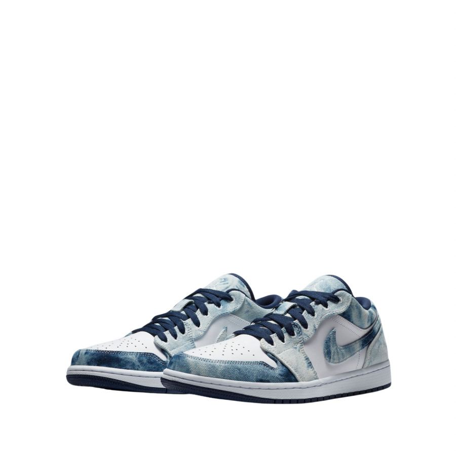 Jordan 1 Low SE
Washed Denim