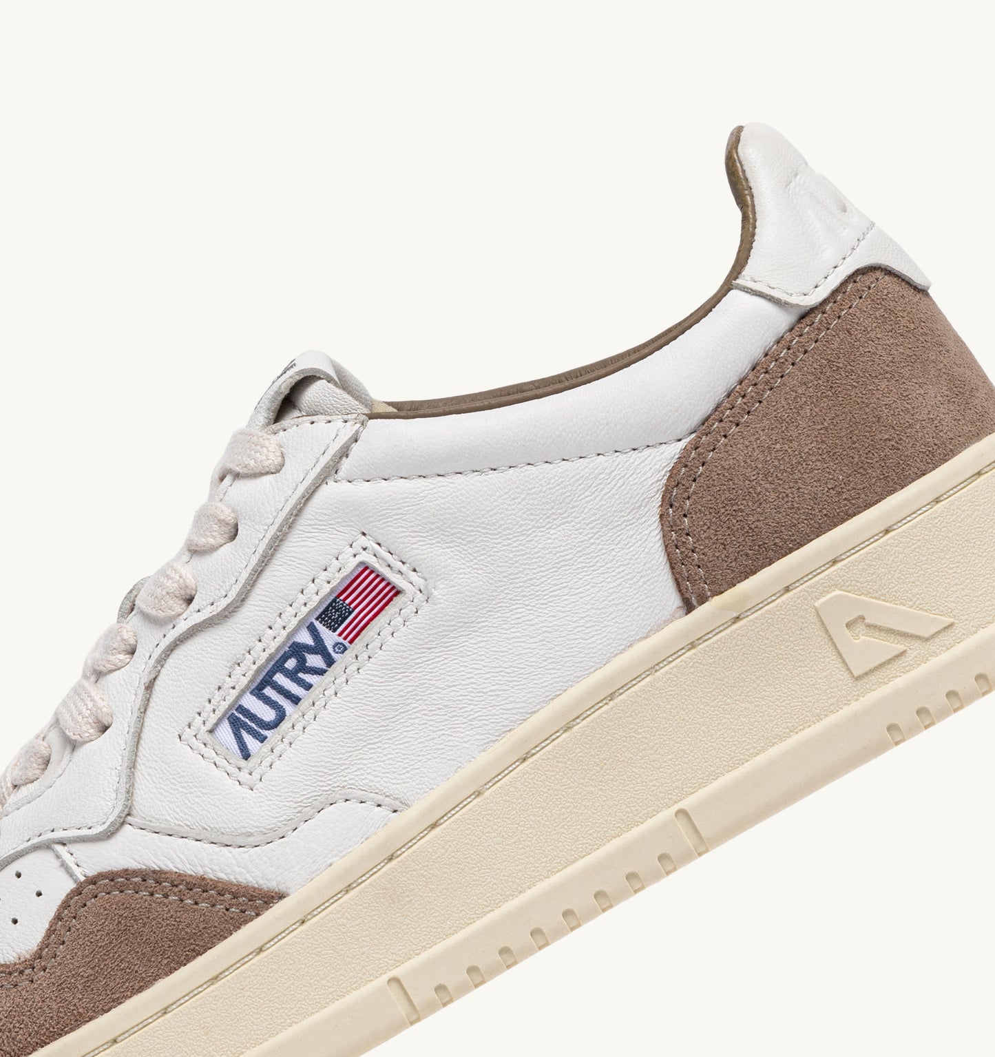 MEDALIST LOW MANGS43 - GOAT/SUEDE WHT/TOBACCO