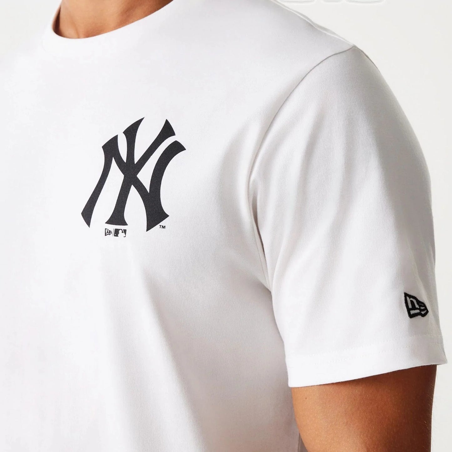 New York Yankees MLB Arch חולצת טי שרט שרוול קצר
