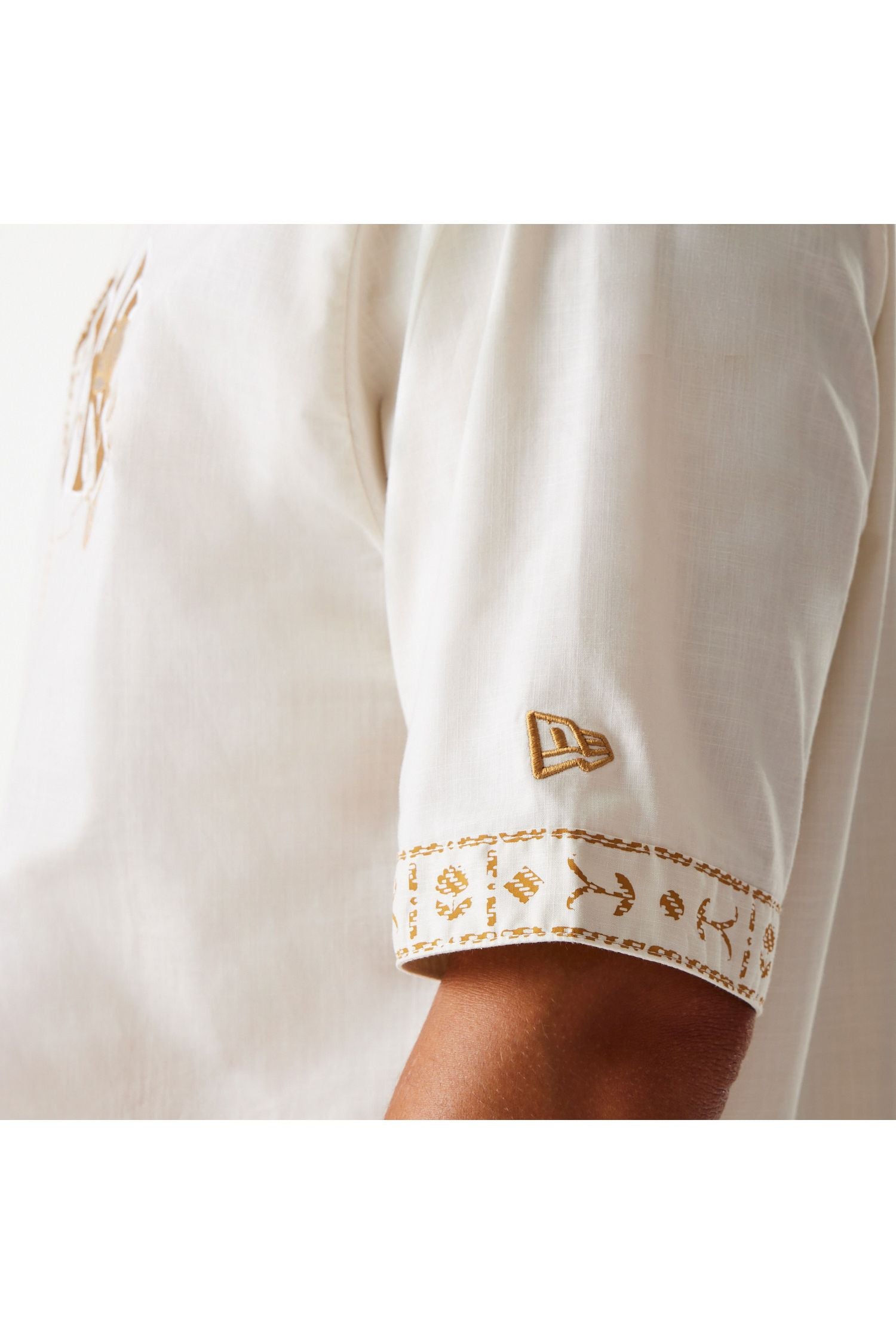 New York Yankees MLB Taping חולצה מכופתרת שרוול קצר - Butterfly Sneakers