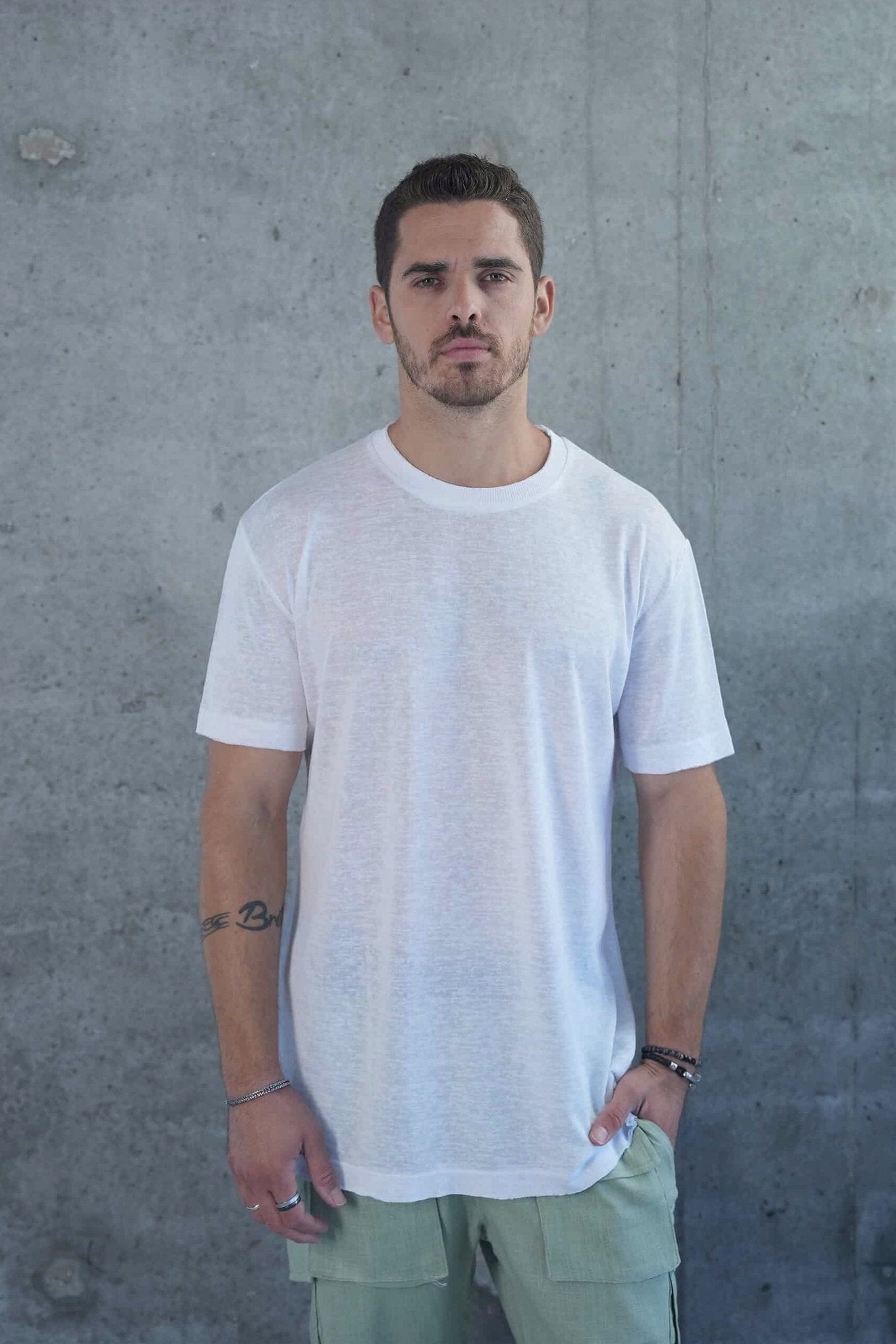 חולצת פשתן פרימות לבן - Butterfly Sneakers