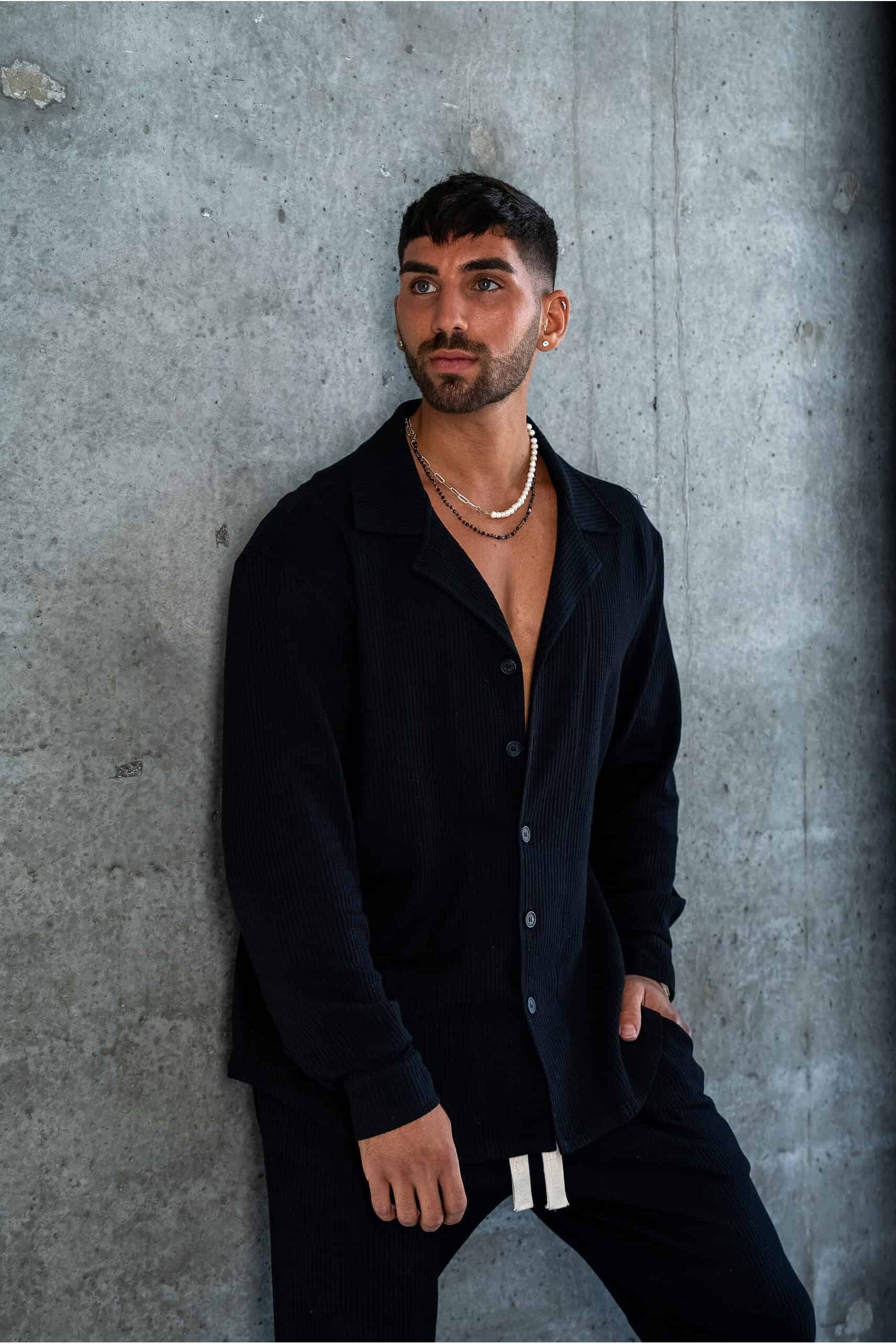 חולצת גקט קוקונאריס שחור - Butterfly Sneakers