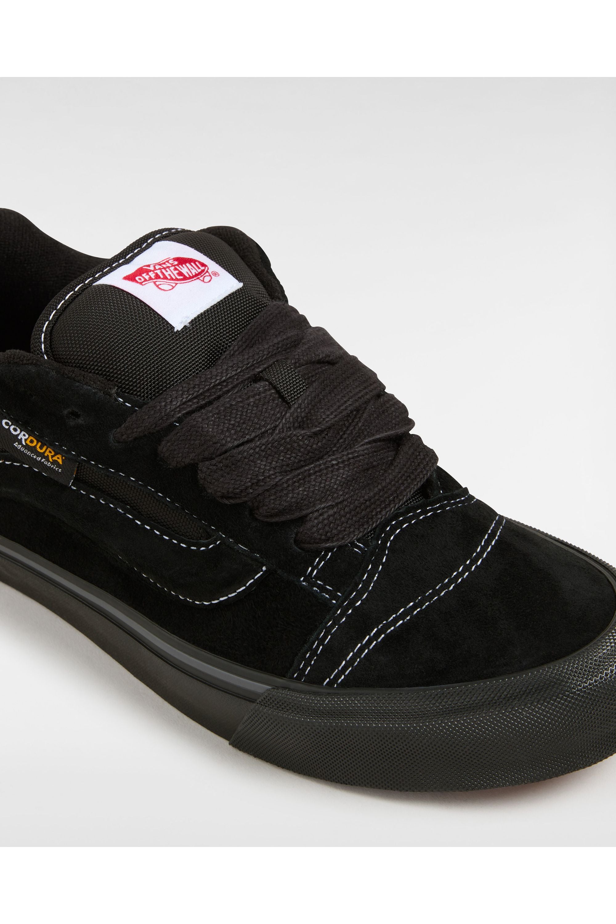 Knu Skool - Butterfly Sneakers