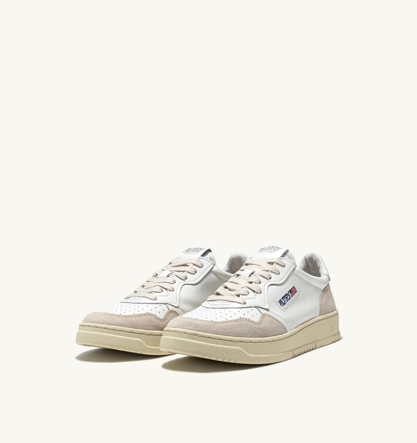 MEDALIST LOW SNEAKERS IN WHITE LEATHER AND BEIGE SUEDE