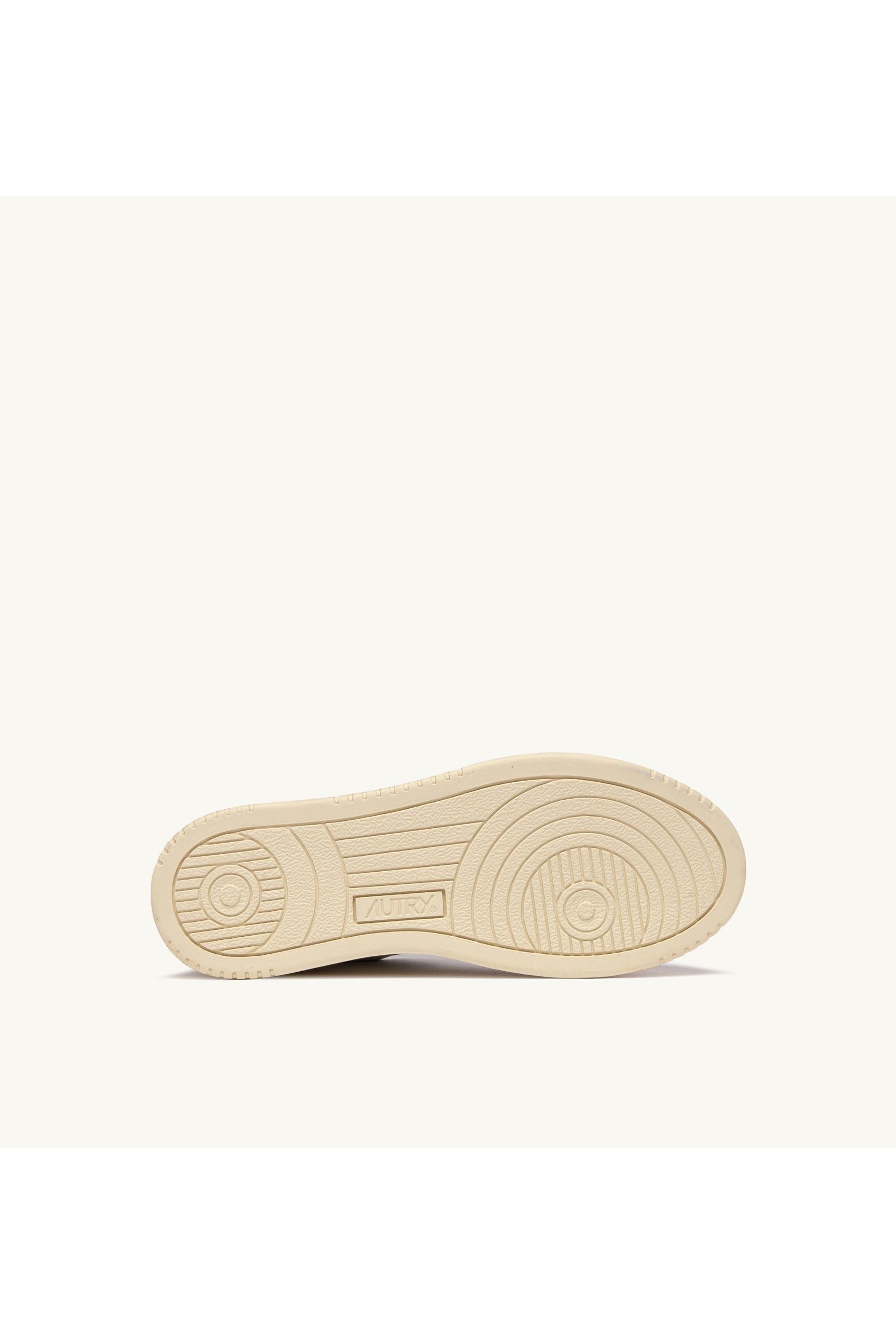 MEDALIST LOW SUPER VINTAGE SNEAKERS IN WHITE POWDER PINK AND SILVER LEATHER - Butterfly Sneakers