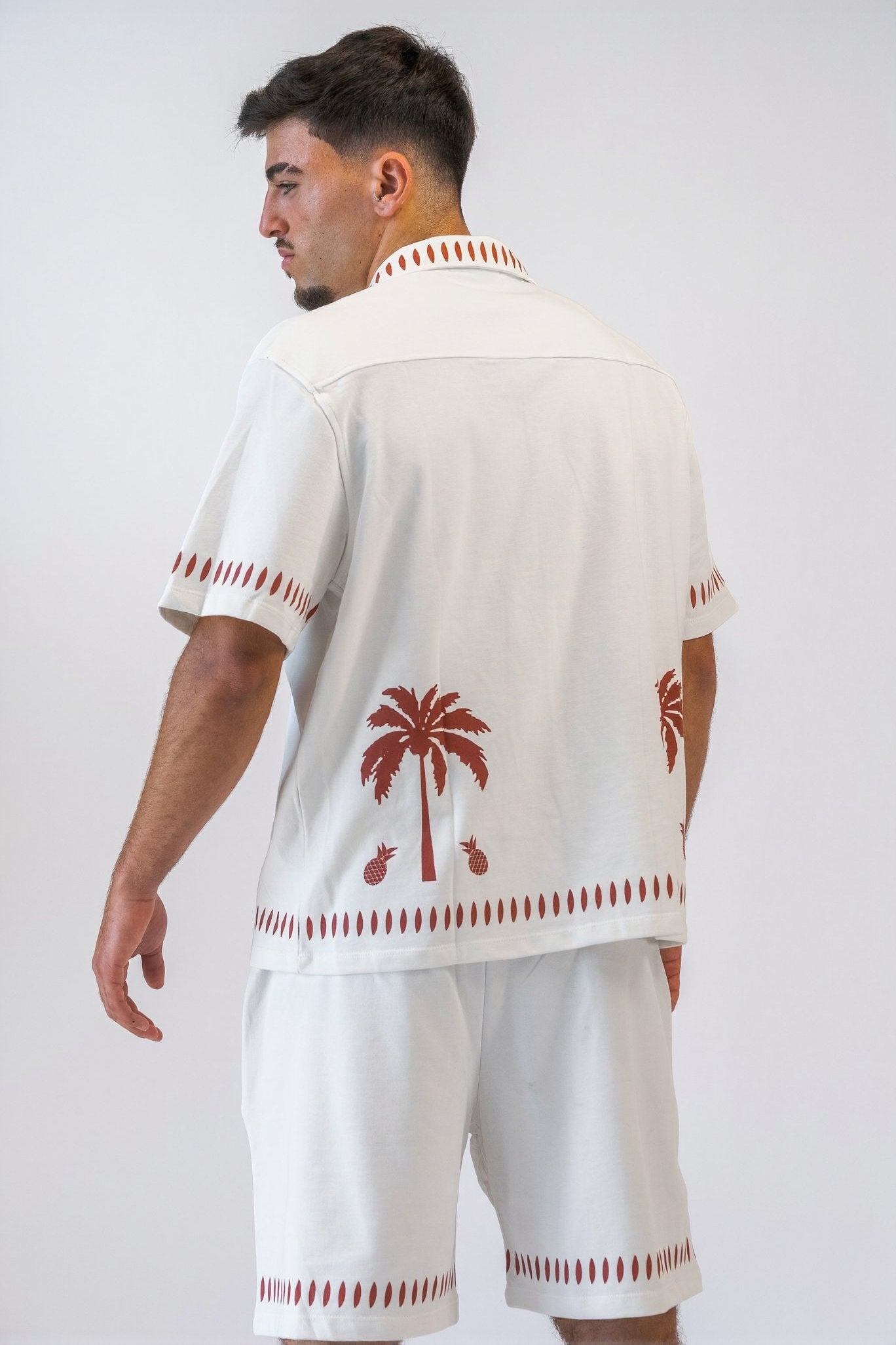 מכנס קצר חליפה הוואי לבן - Butterfly Sneakers