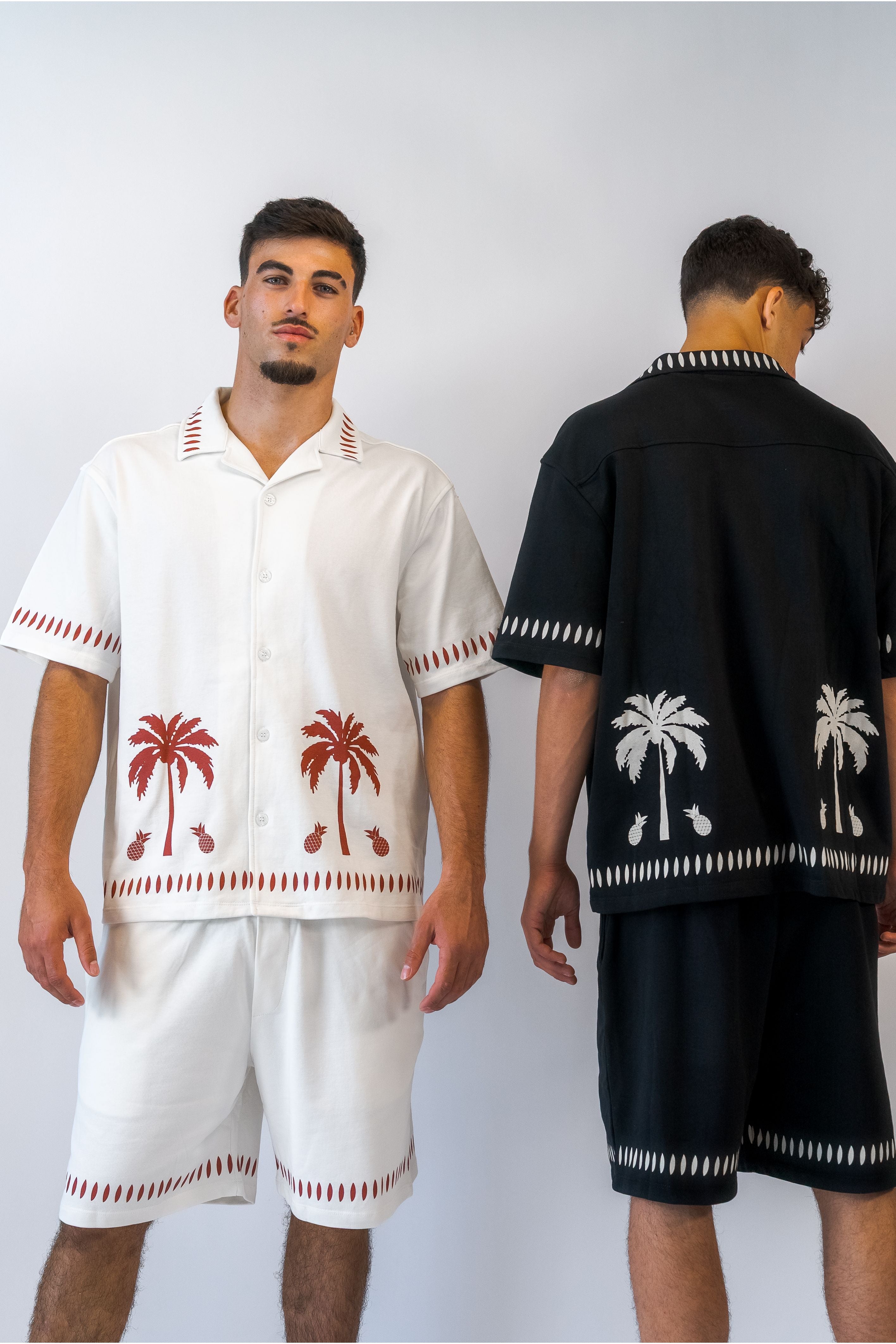 חולצה חליפה הוואי שחור - Butterfly Sneakers