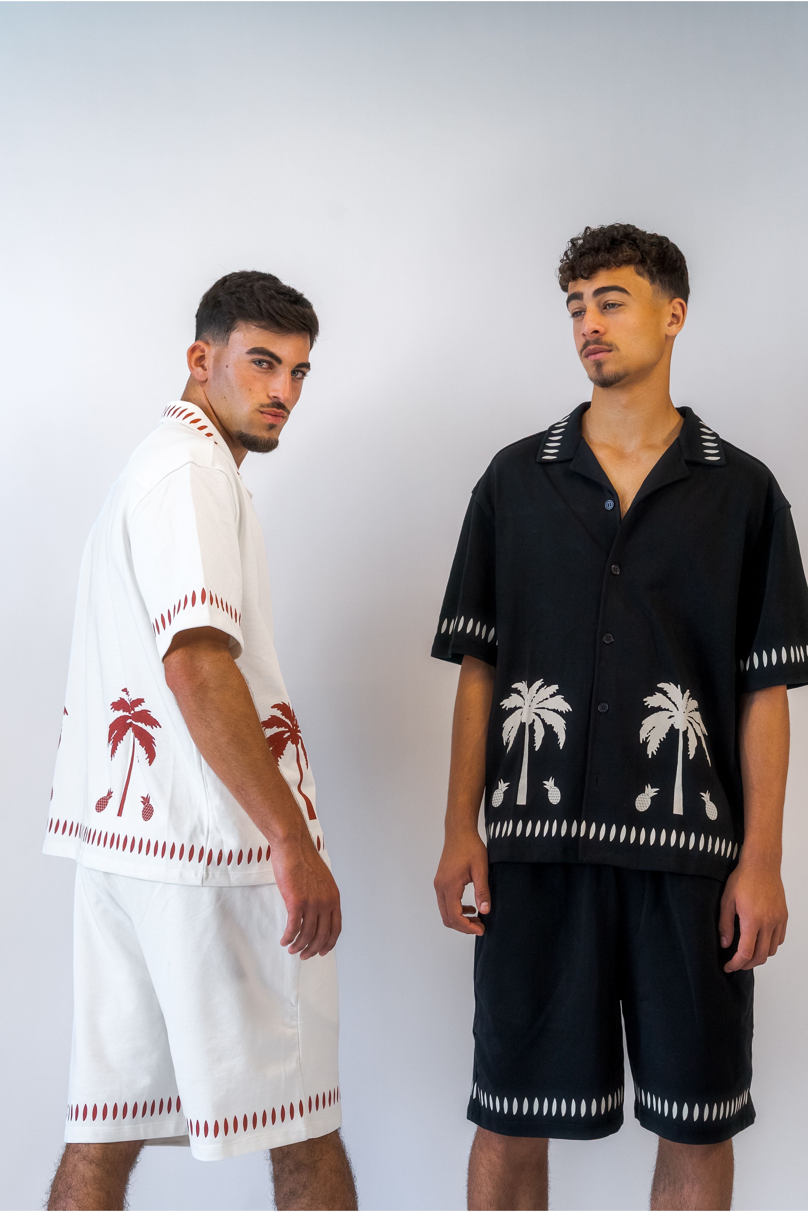 חולצה חליפה הוואי שחור - Butterfly Sneakers