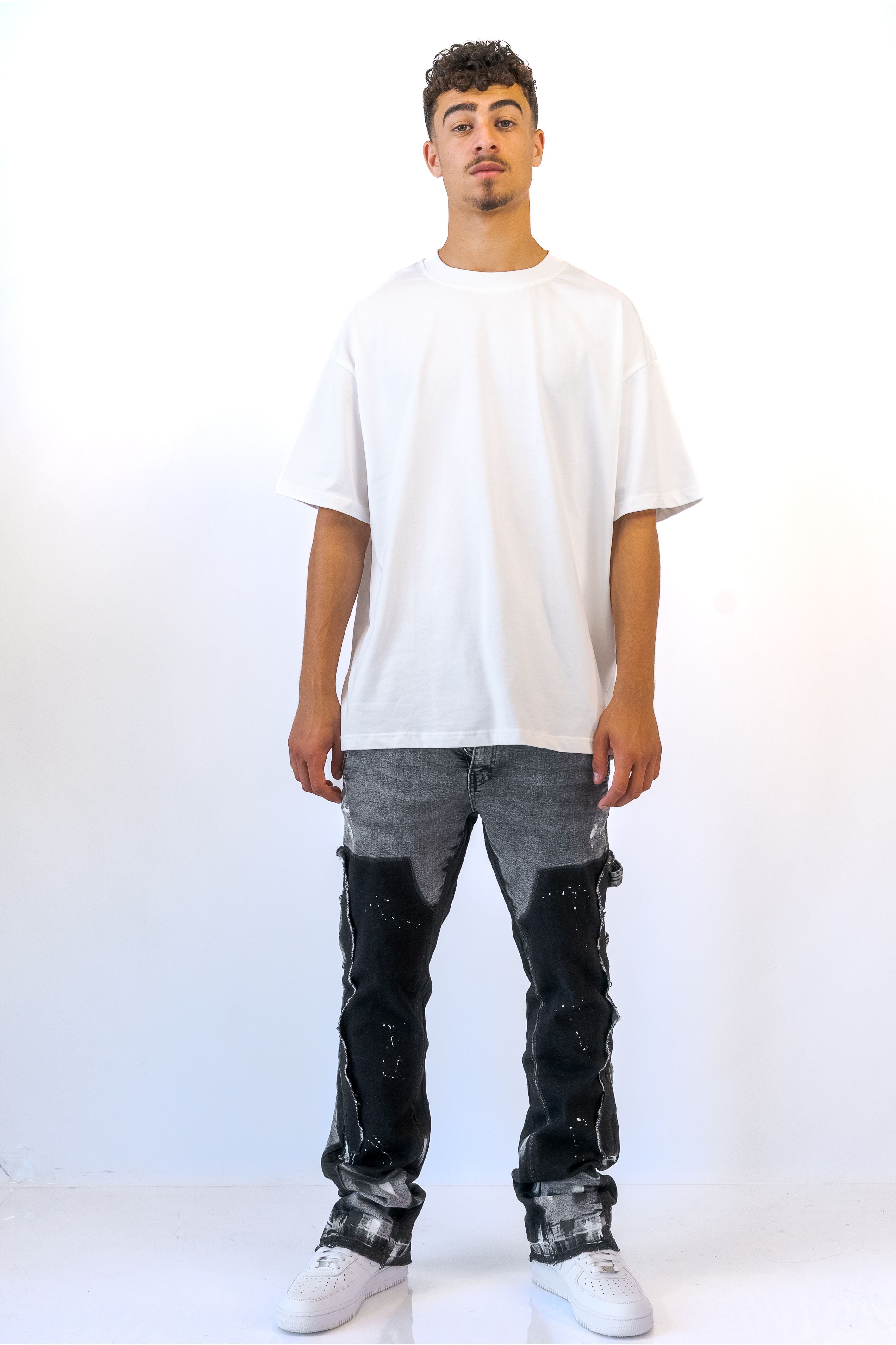 גינס בגזרת Flare בגוון אפרפר - Butterfly Sneakers