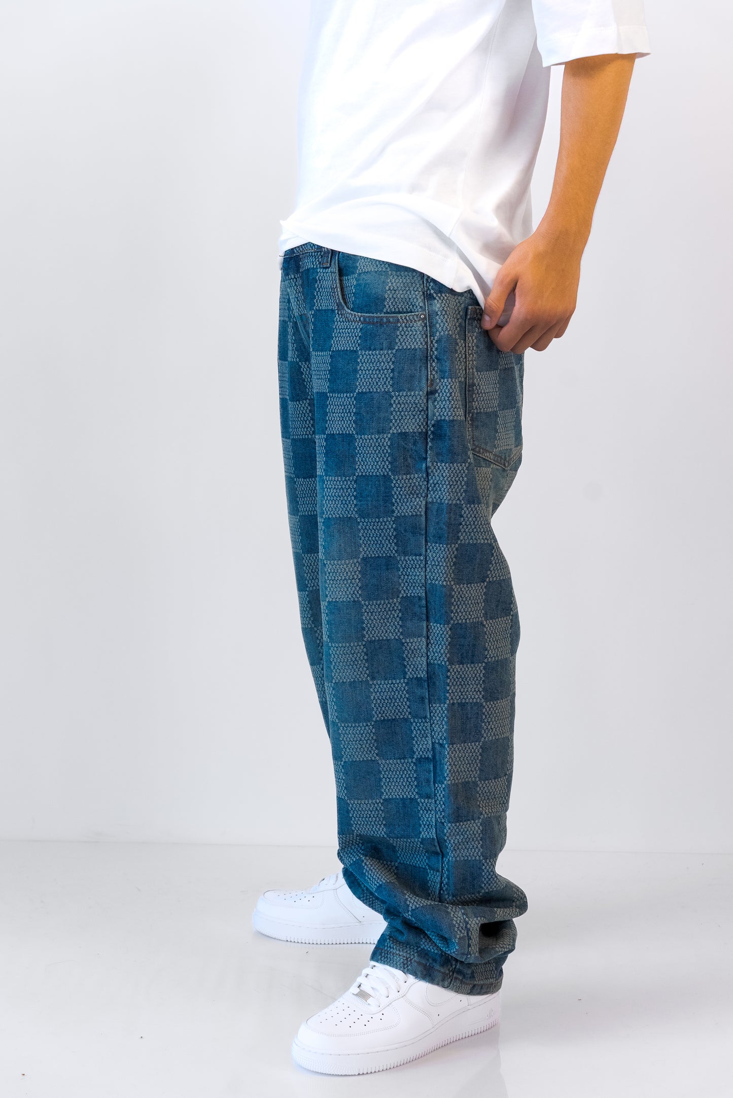 ג'ינס בגזרת Baggy בעיצוב ריבועים כחול