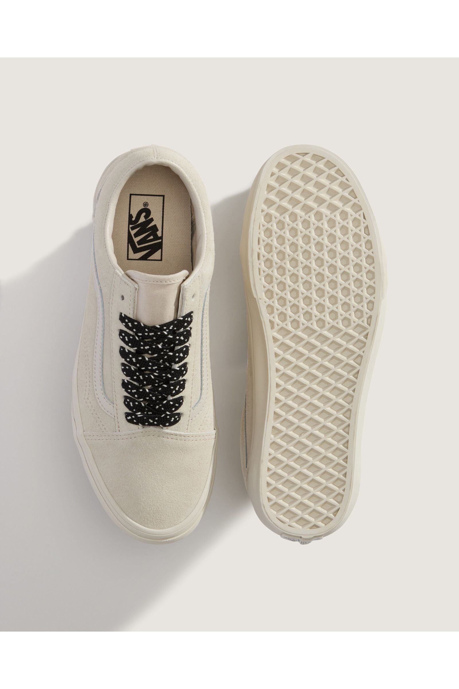 VN MN Lifestyle Classics Shoes - Butterfly Sneakers