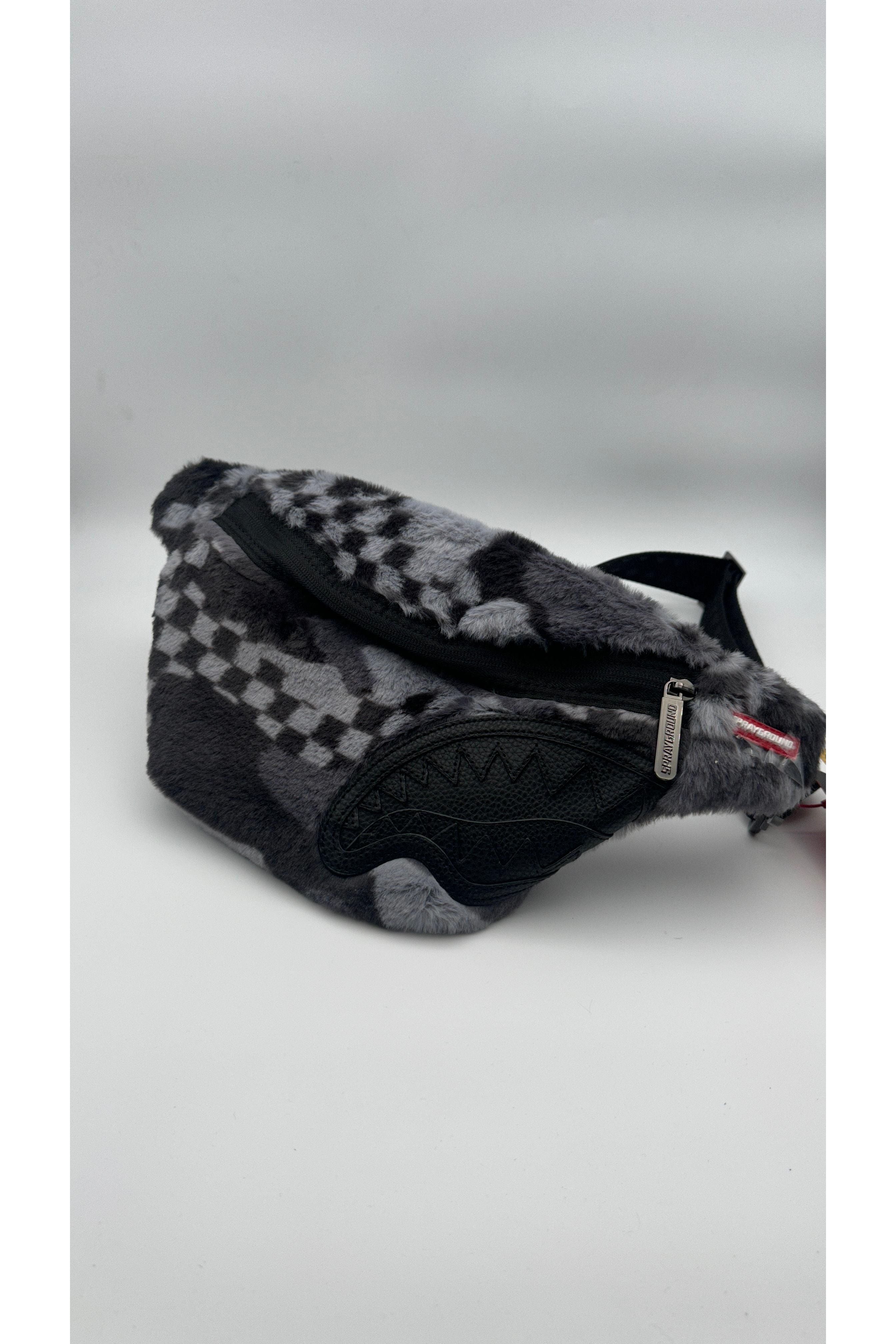 SPRAYGROUND FLOCK 3AM SAVVY CROSSBODY - Butterfly Sneakers