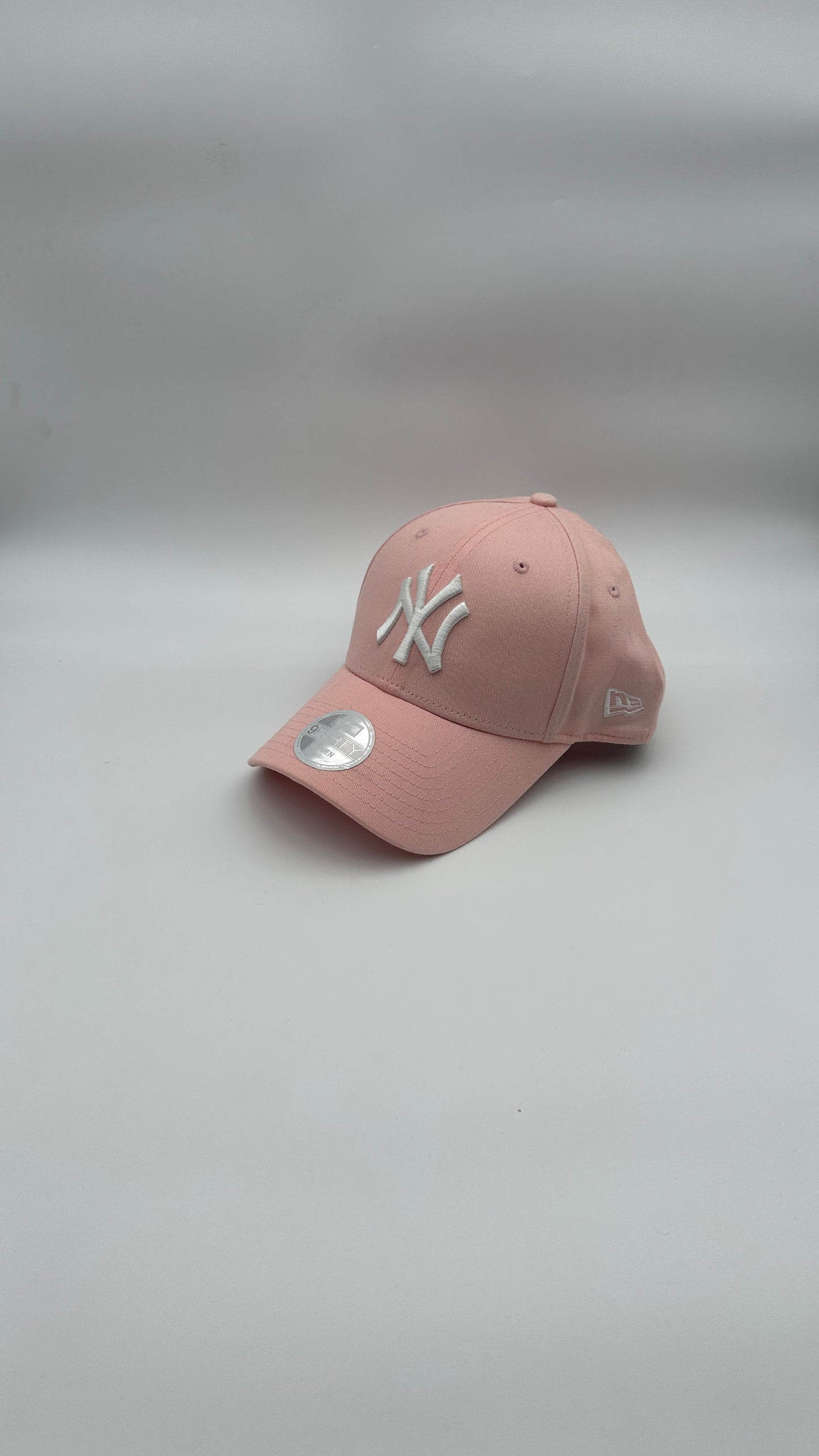 NY NEW ERA “pink” - Butterfly Sneakers