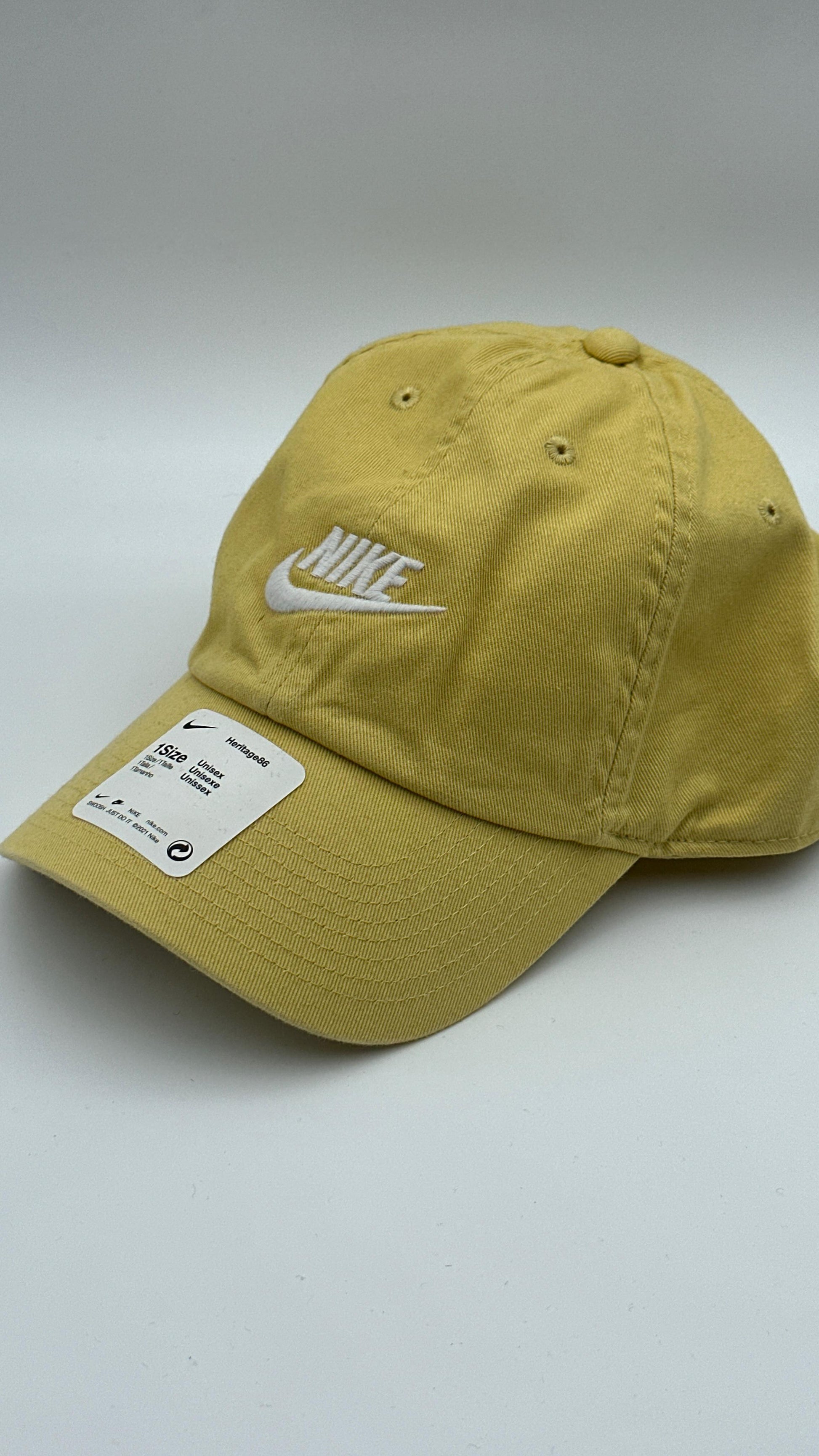 Nike Sportswear Heritage 86 Cap  ”Yellow” - Butterfly Sneakers
