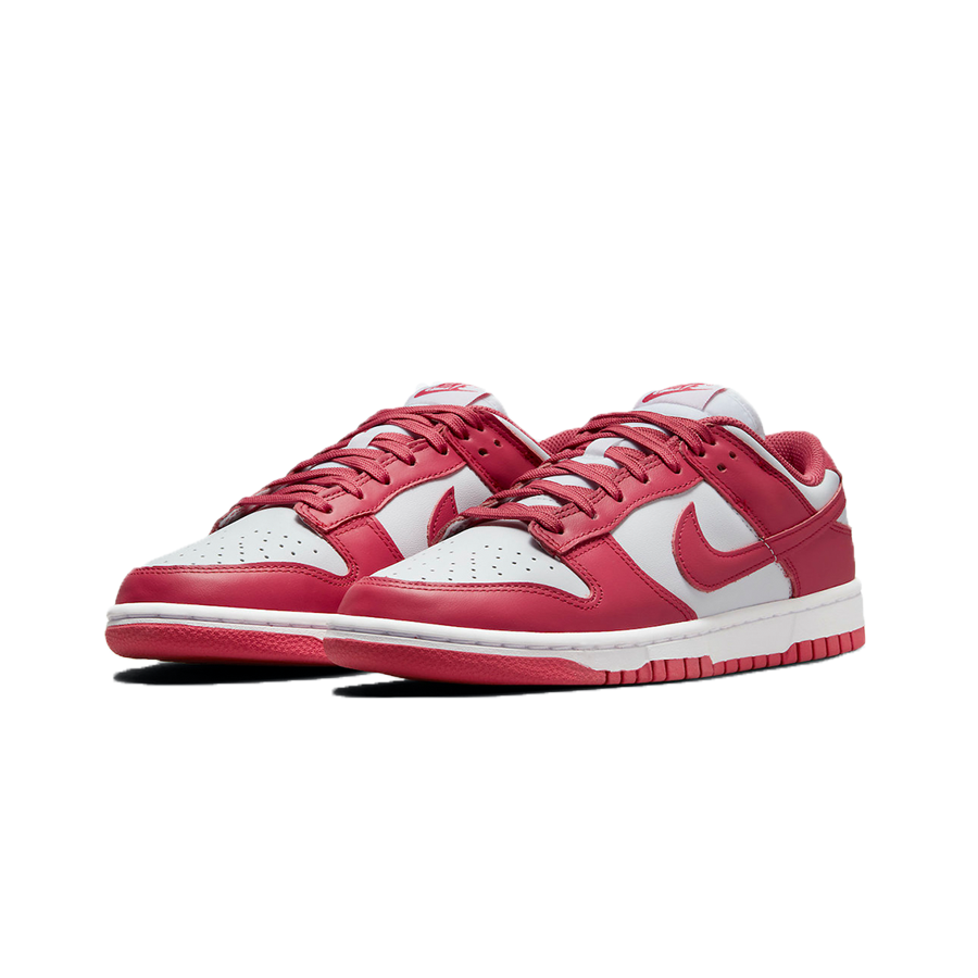 Nike dunk low 'Rust pink' - Butterfly Sneakers