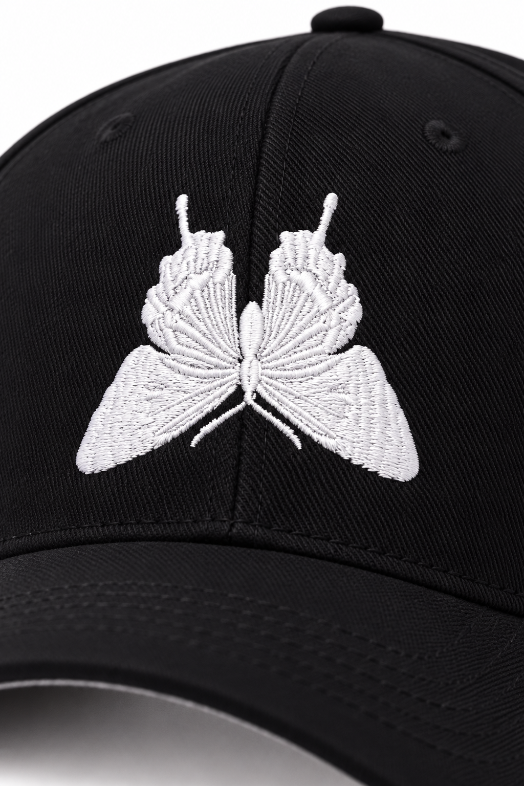 Butterfly Boy — FLIP BLACK 2 — תקריב רקמה