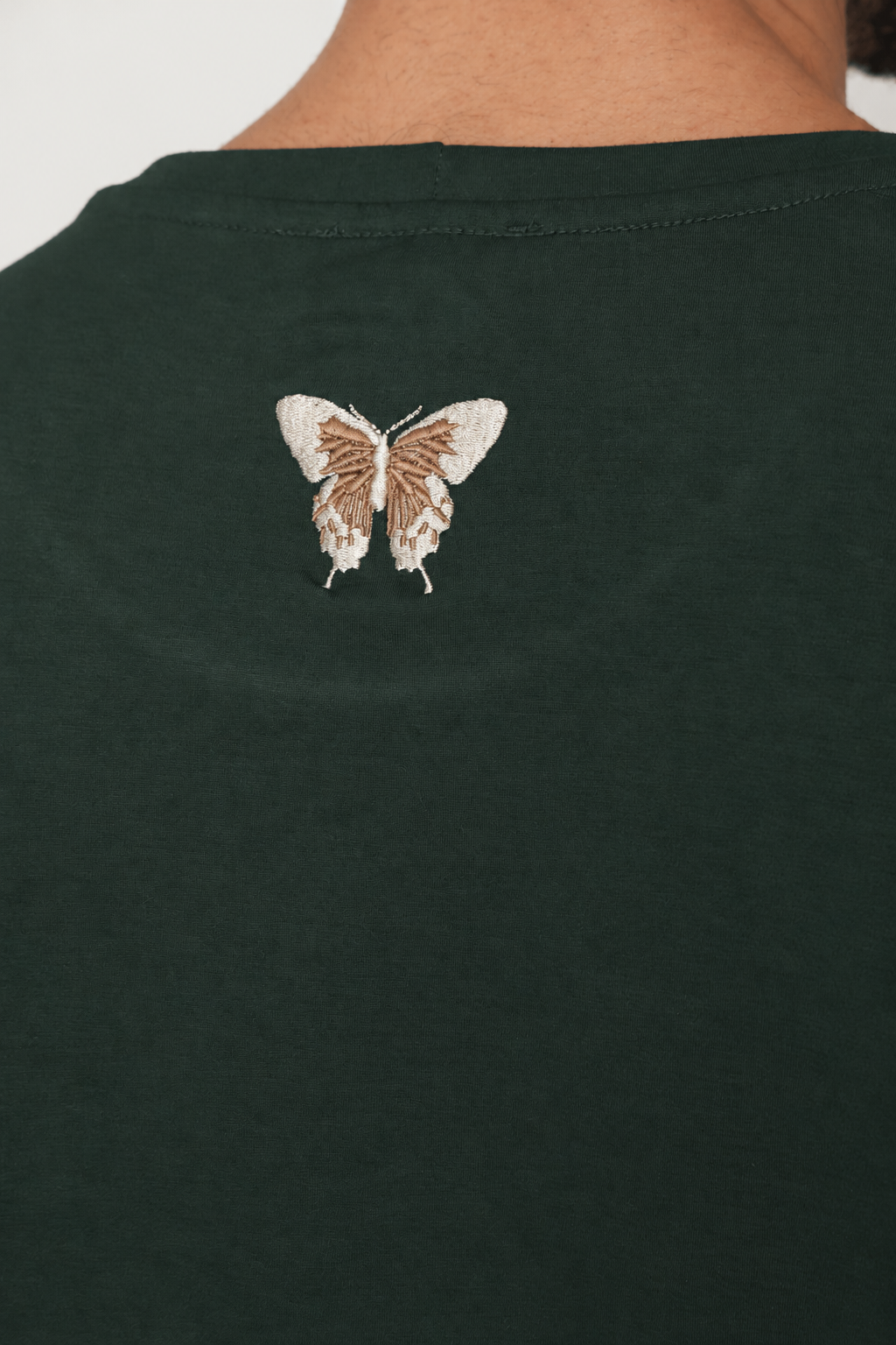 חולצת CLOUD ירוק – Butterfly Boy – תקריב
