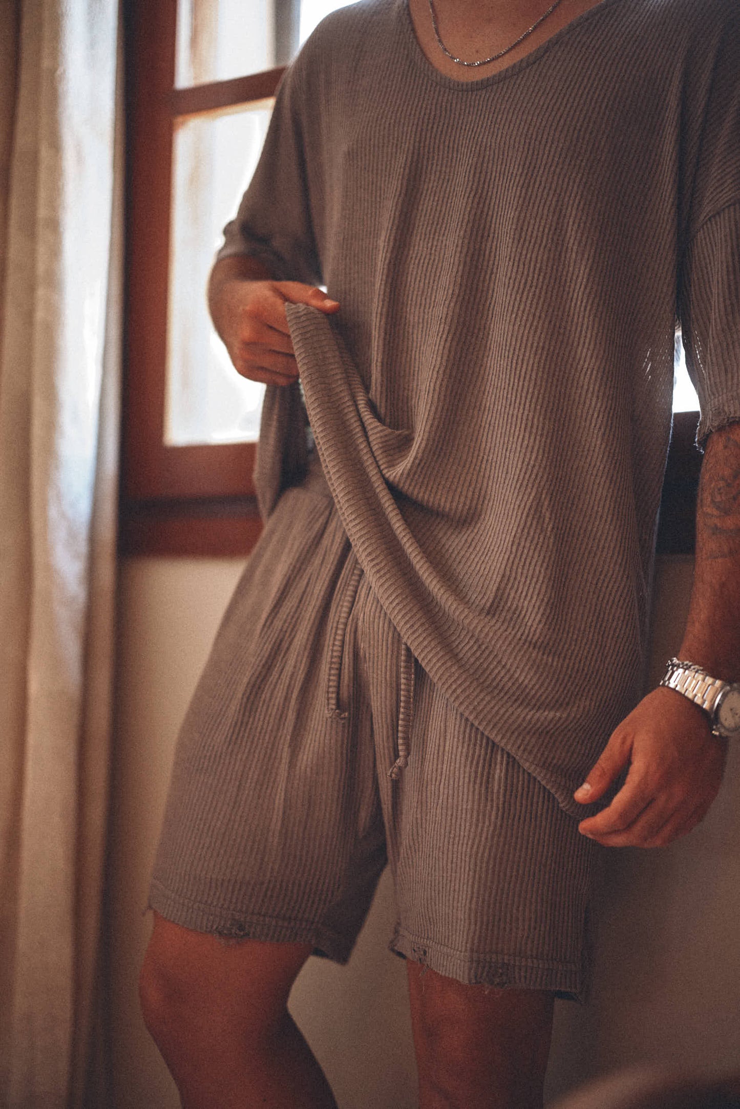 סנטוריני קצר חום בטנה גקרד