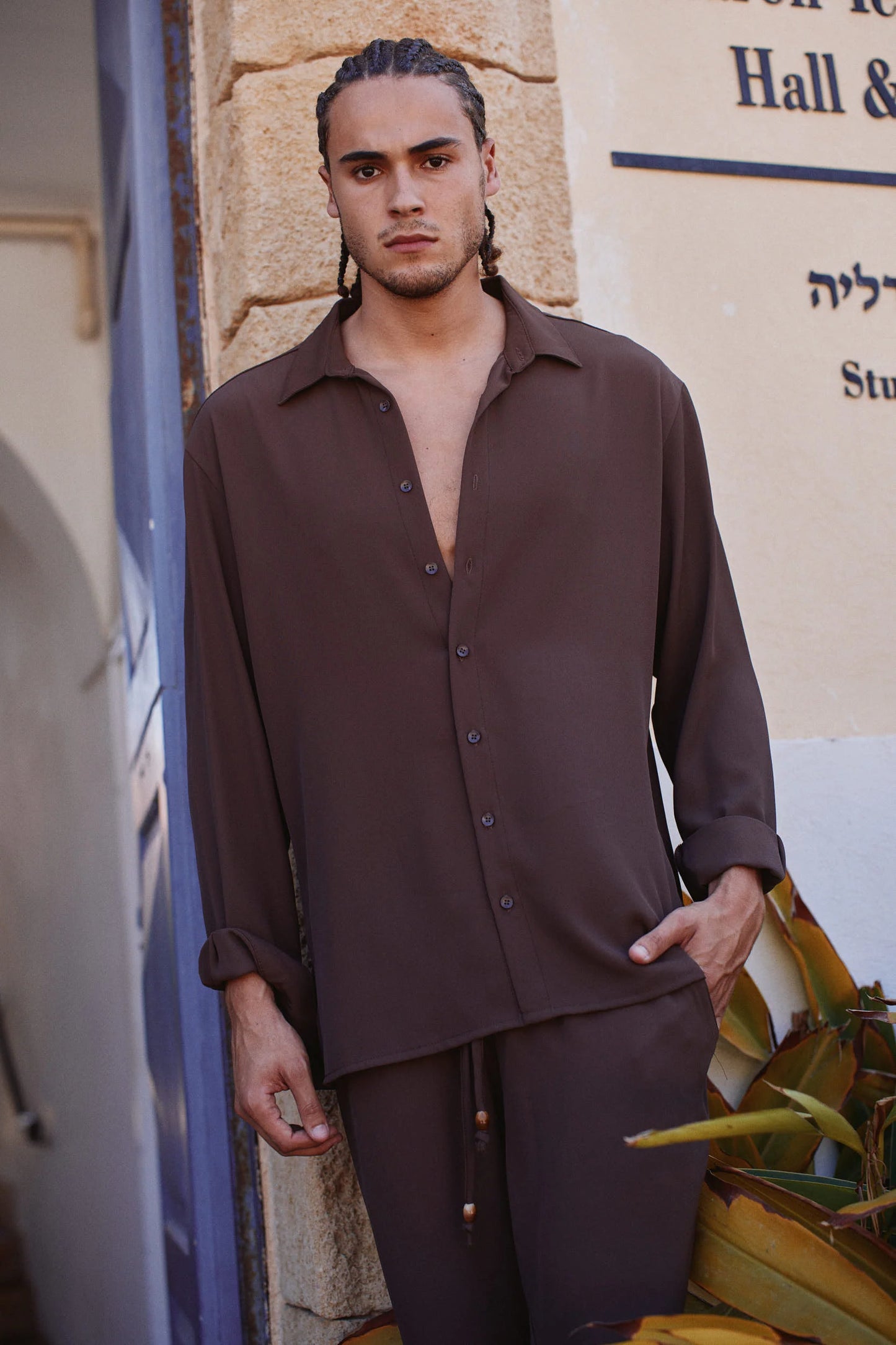 Elegant New York Shirt- Brown