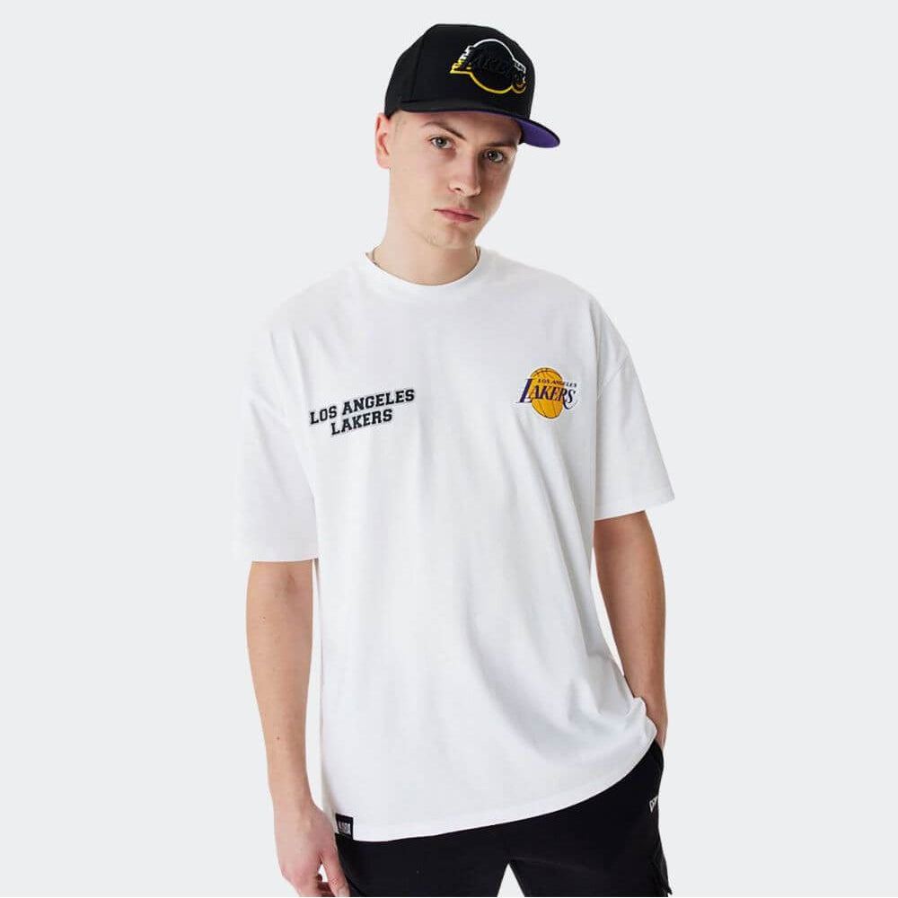 NBA LARGE GRPHC BP OS TEE LOS ANGELS LAKERS - Butterfly Sneakers