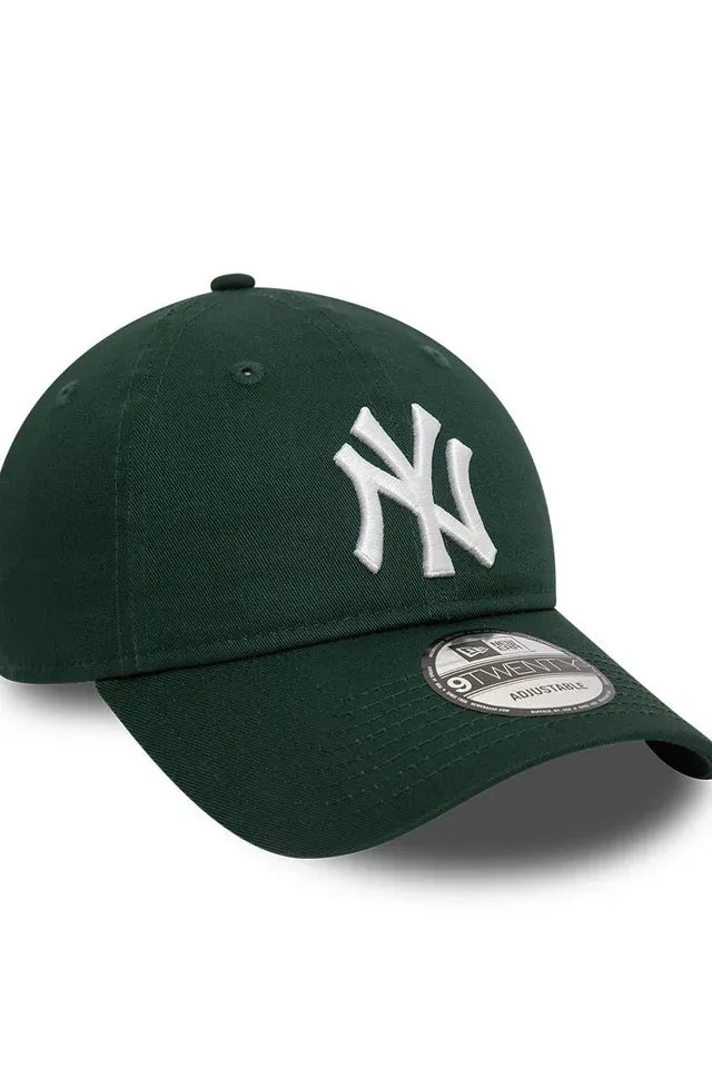 כובע מצחייה NE - Butterfly Sneakers